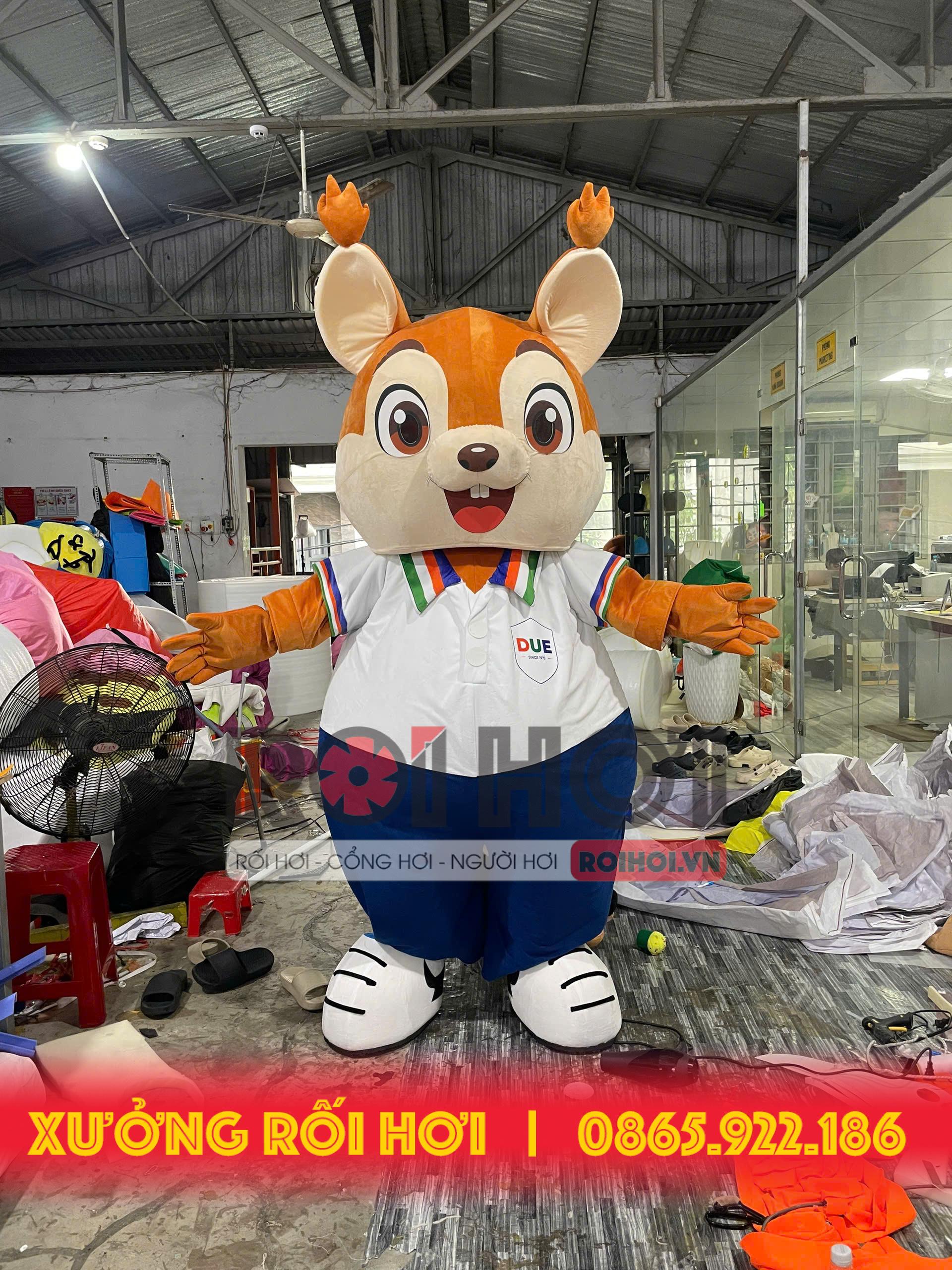MASCOT BÔNG SÓC DUE 2026 1 1789116880296 2277350085690233807 g2670067576477892184 484e2bcd100e8439f34e305fa6e93d63